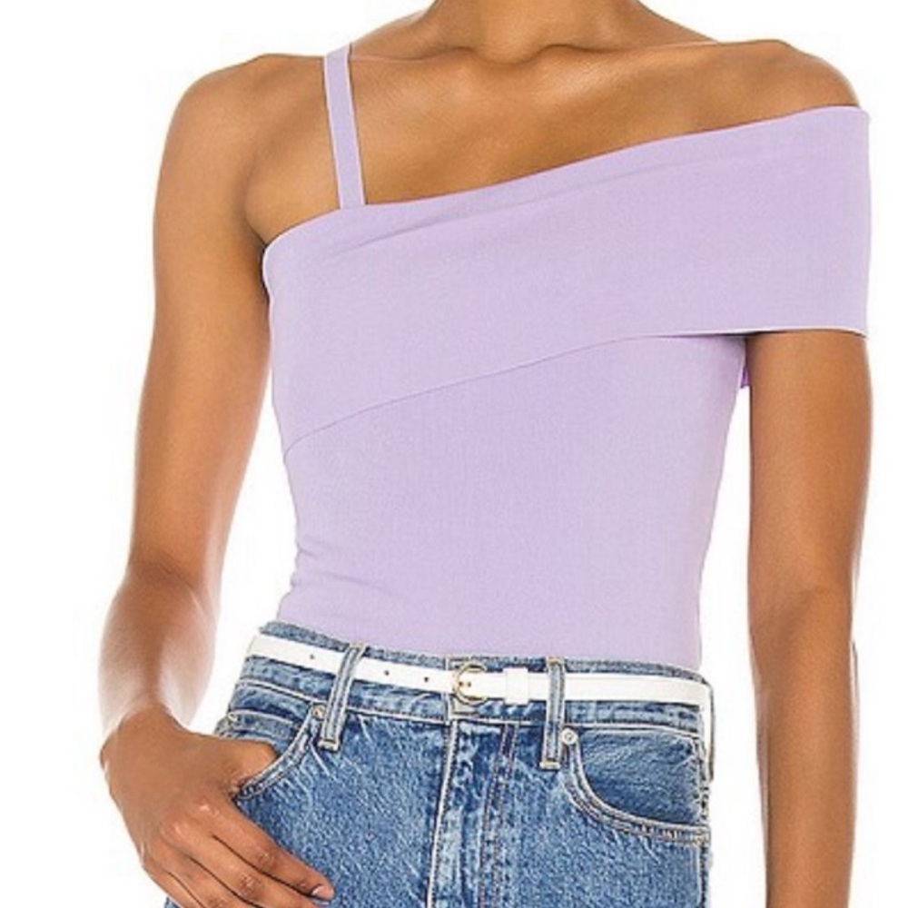 Alice and Olivia Asymmetrical Top | Arletta | purple / lavender